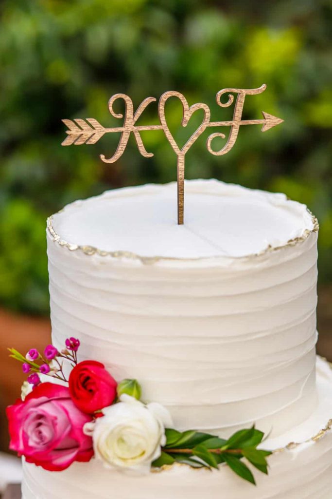closeup of wedding cake topper