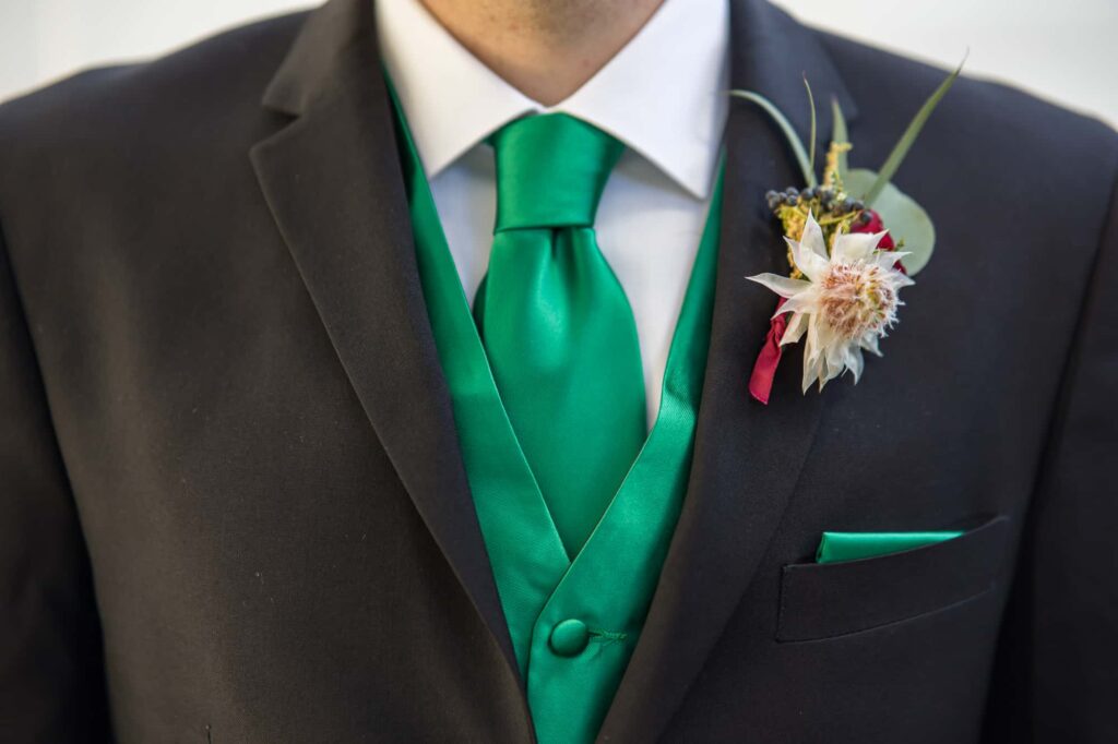 groom's boutonnière on his wedding